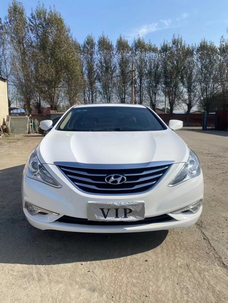 16年现代索纳塔八轿车 [已售]