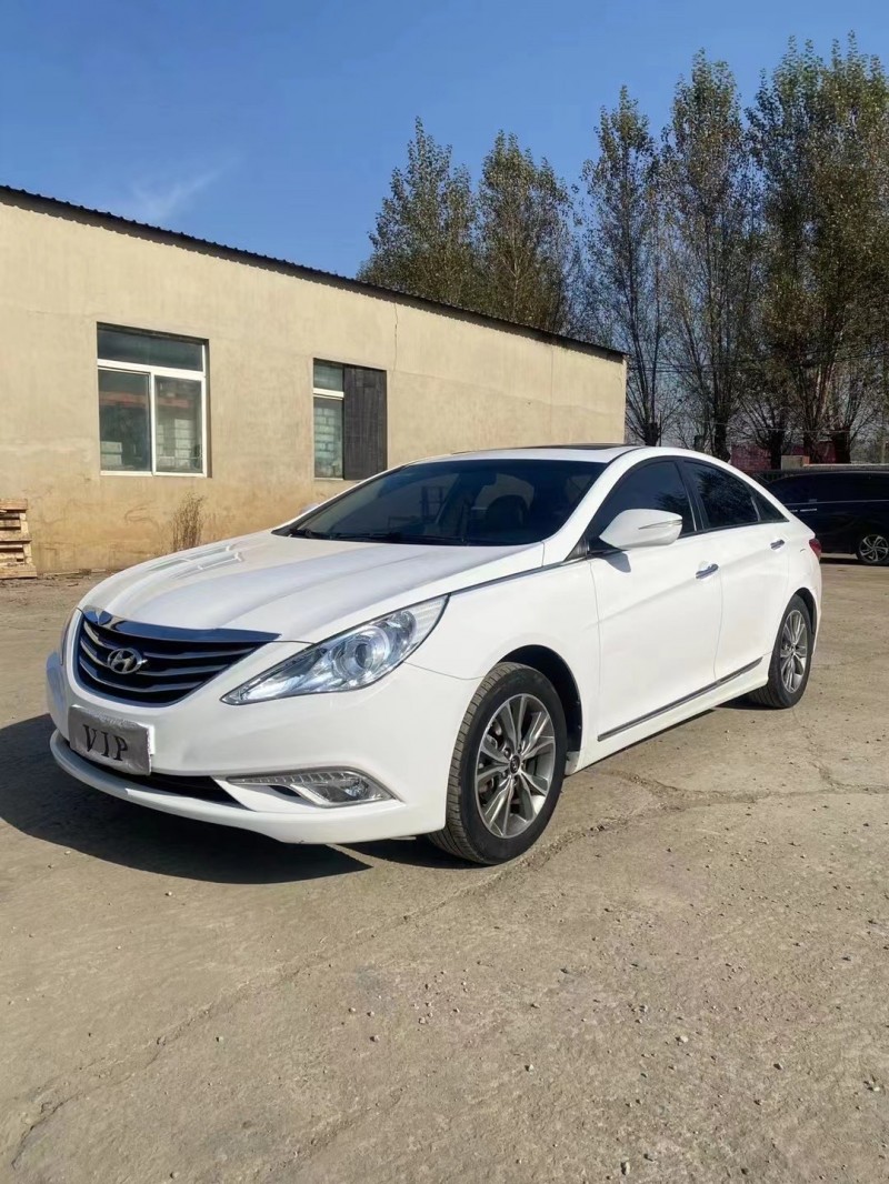 16年现代索纳塔八轿车 [已售]