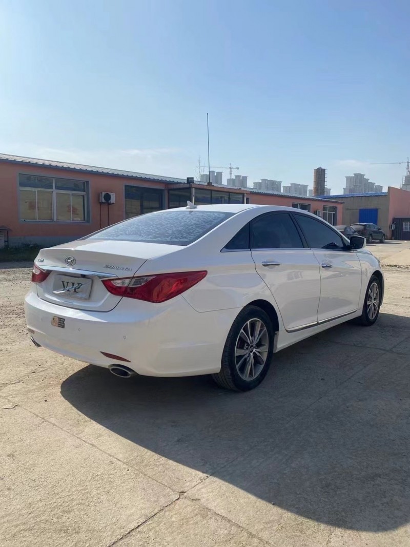 16年现代索纳塔八轿车 [已售]