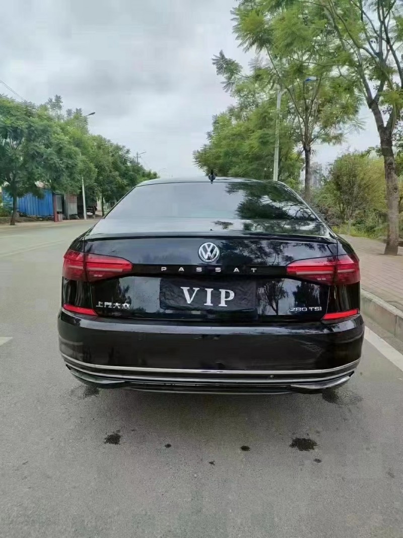 21年大众帕萨特轿车