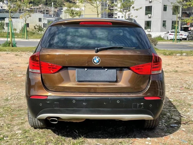 12年宝马x1suv