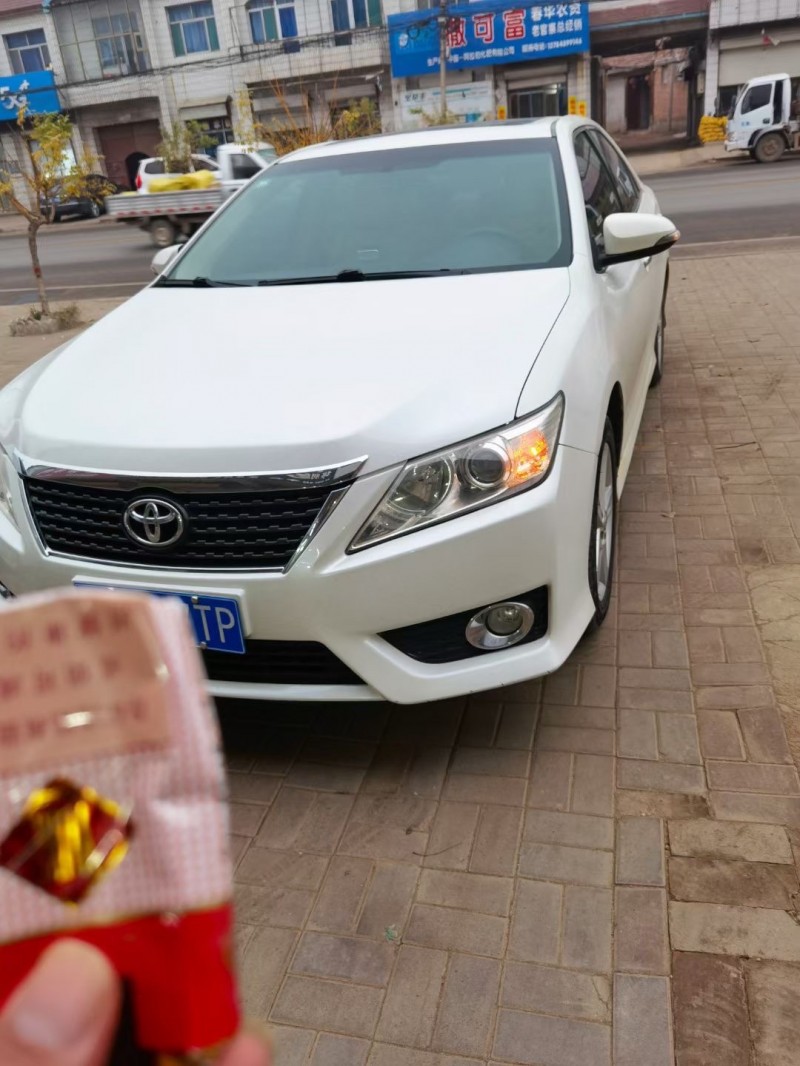 13年丰田凯美瑞轿车已售