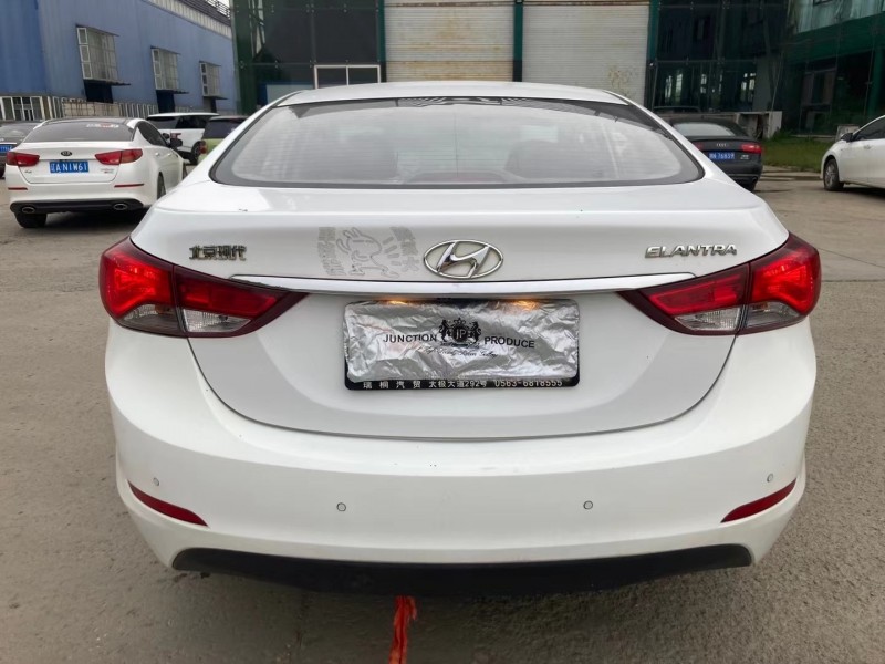 16年现代朗动轿车 [在售]