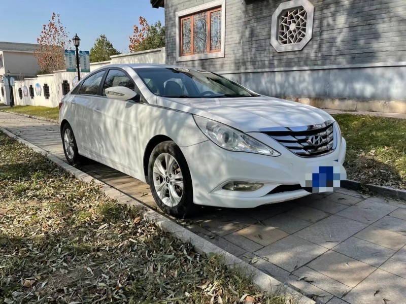 11年现代索纳塔八轿车已售