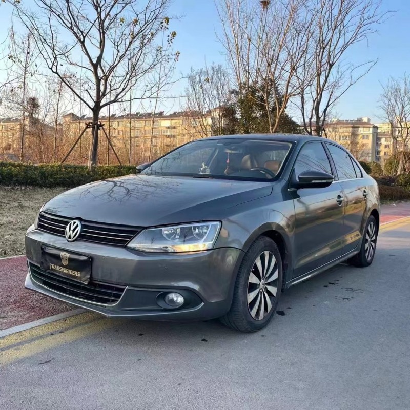 12年大众速腾轿车在售