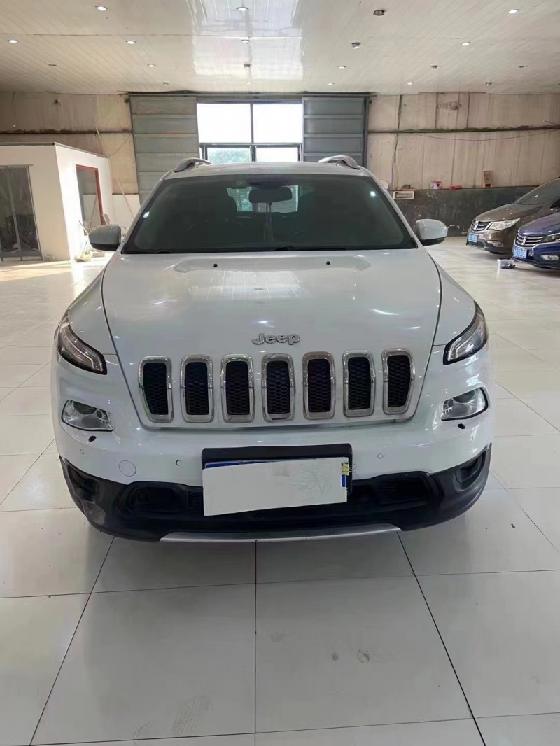 16年jeep自由光suv在售