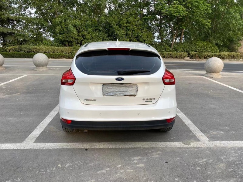 18年福特福克斯轿车在售