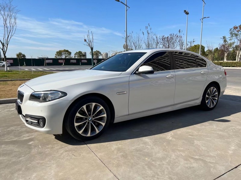 16年宝马5系轿车在售