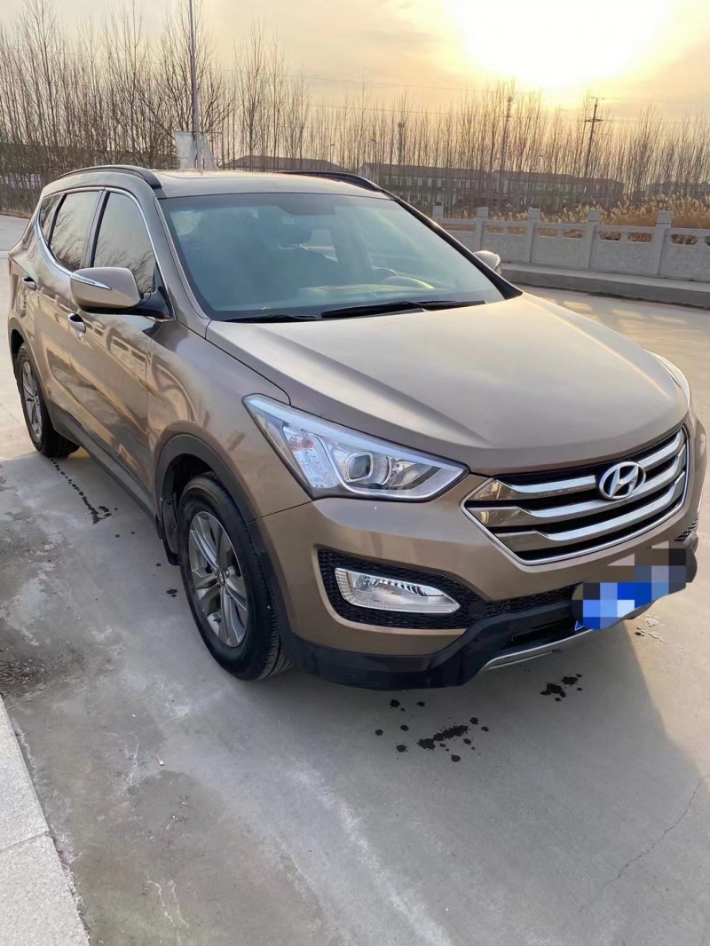 15年现代新胜达suv在售