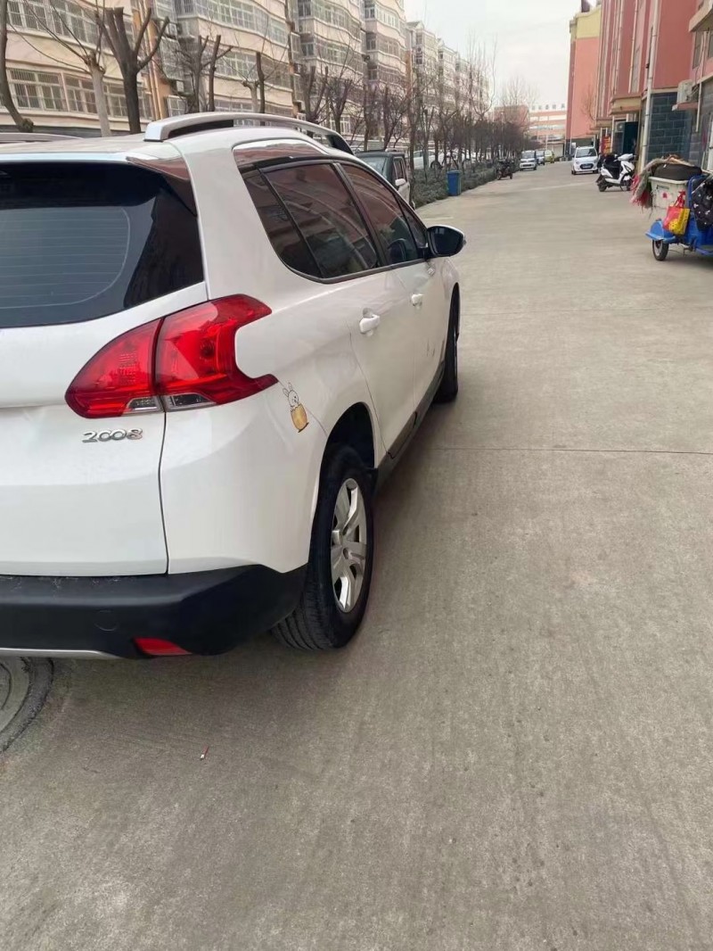 16年标致2008轿车在售