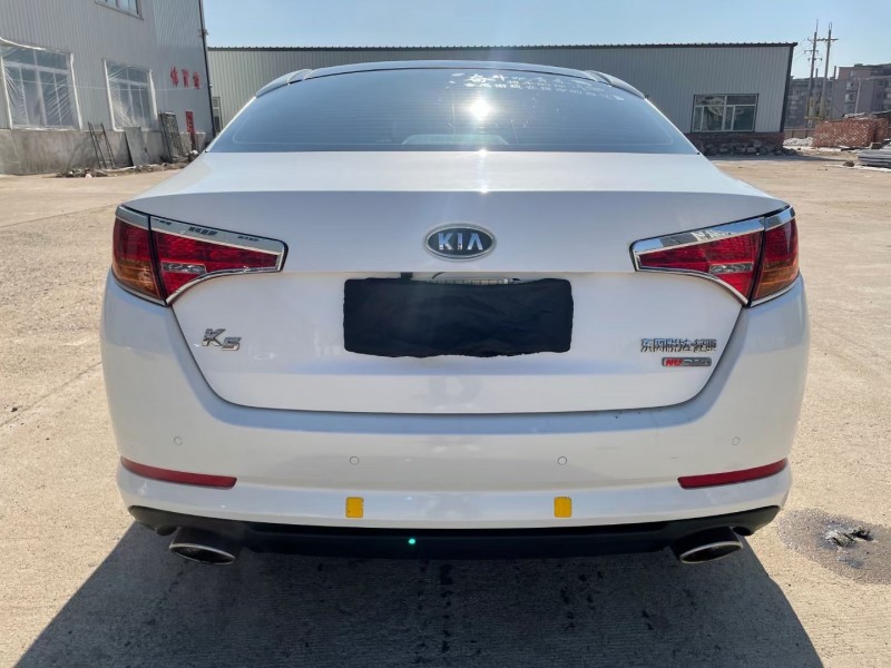 12年起亚k5轿车在售