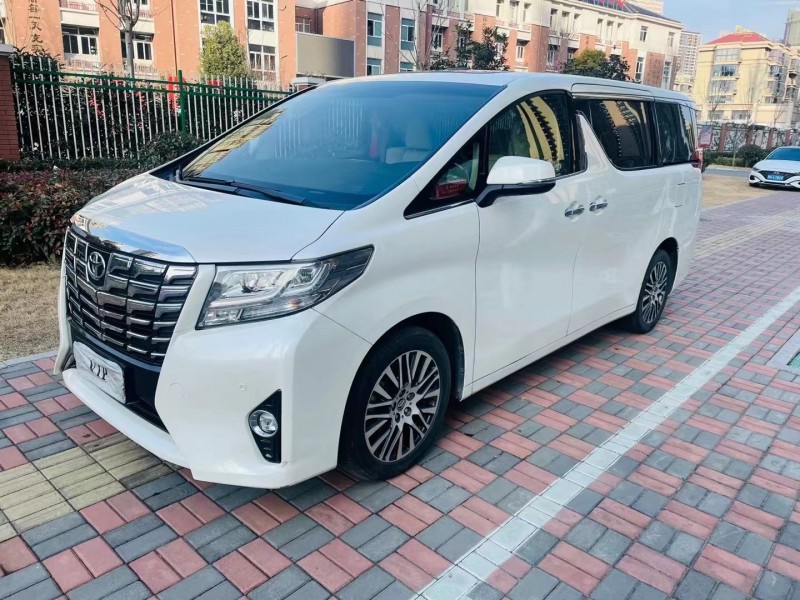 16年丰田埃尔法轿车在售