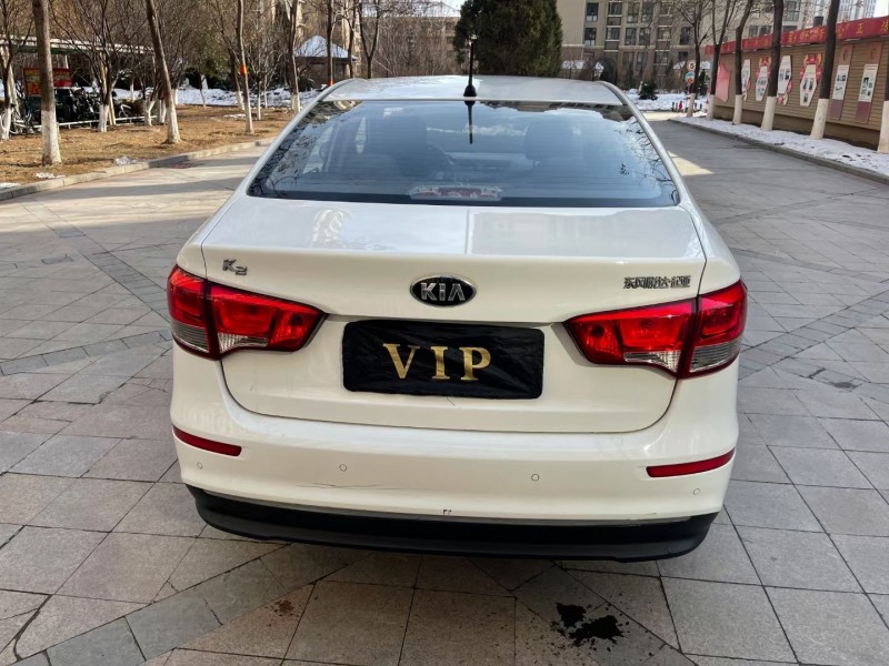 17年起亚k2轿车已售