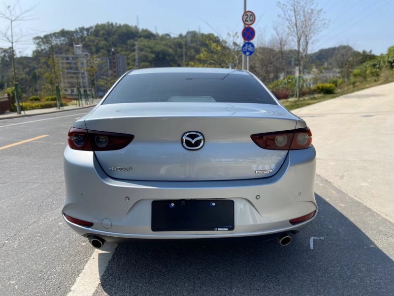 20年马自达3 axela昂克赛拉轿车抵押车出售