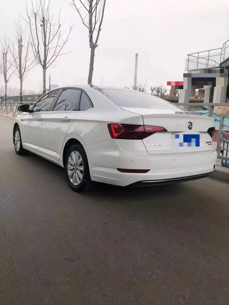 20年大众速腾轿车在售