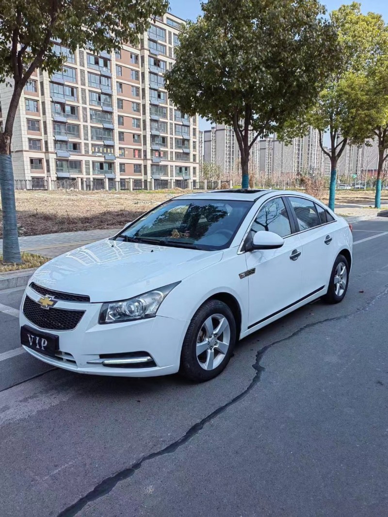 13年雪佛兰科鲁兹轿车在售