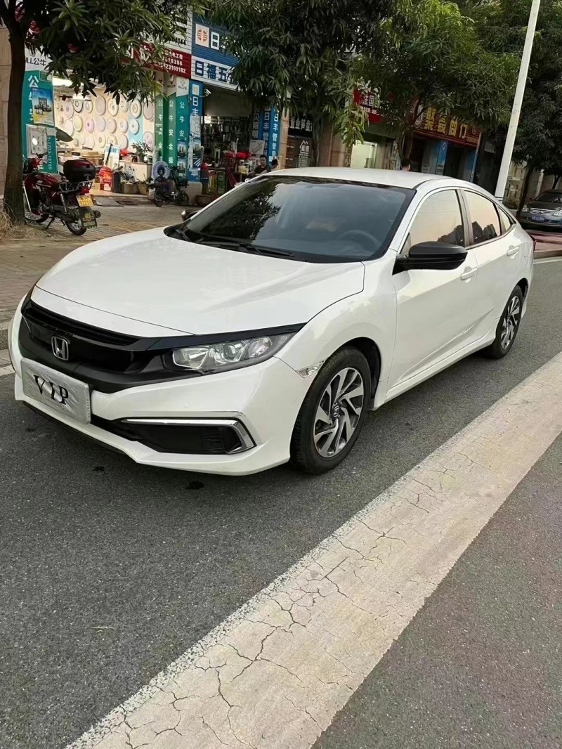 20年本田思域轿车在售