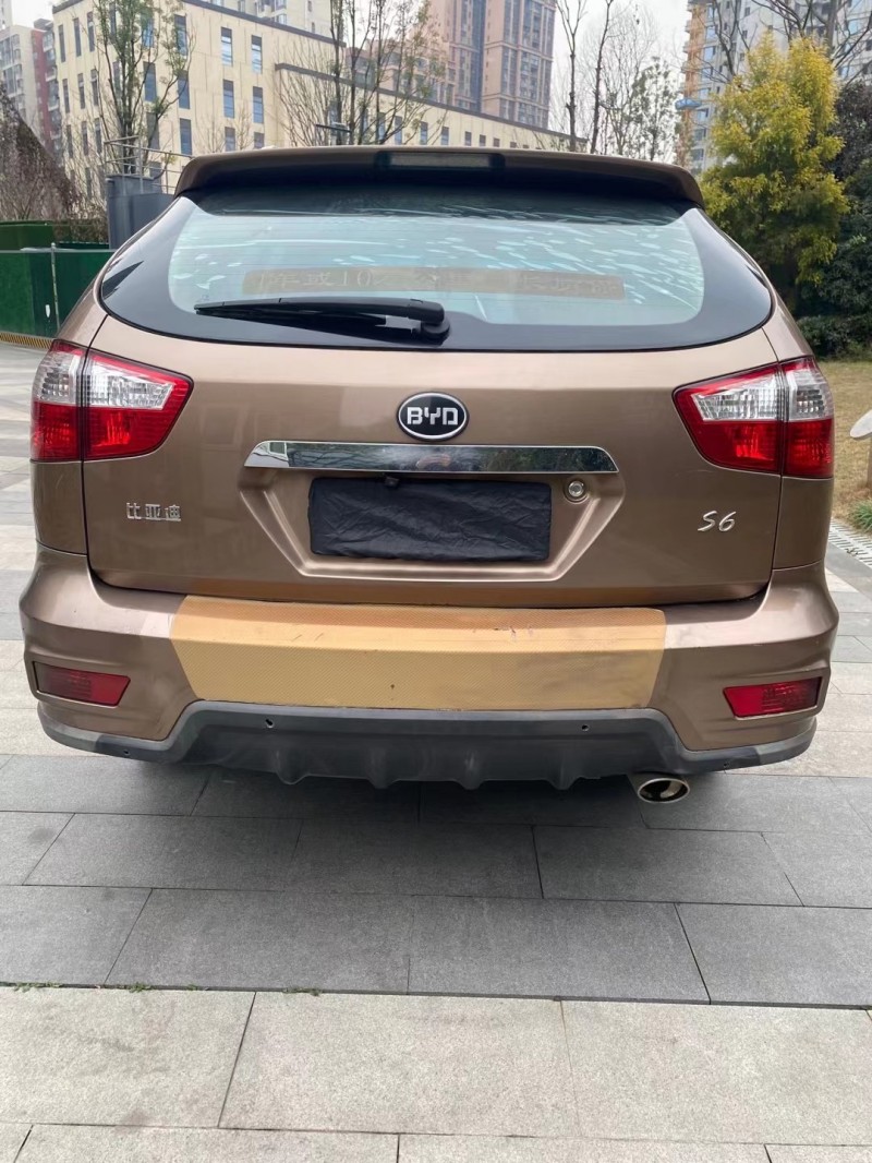 13年比亚迪s6suv已售