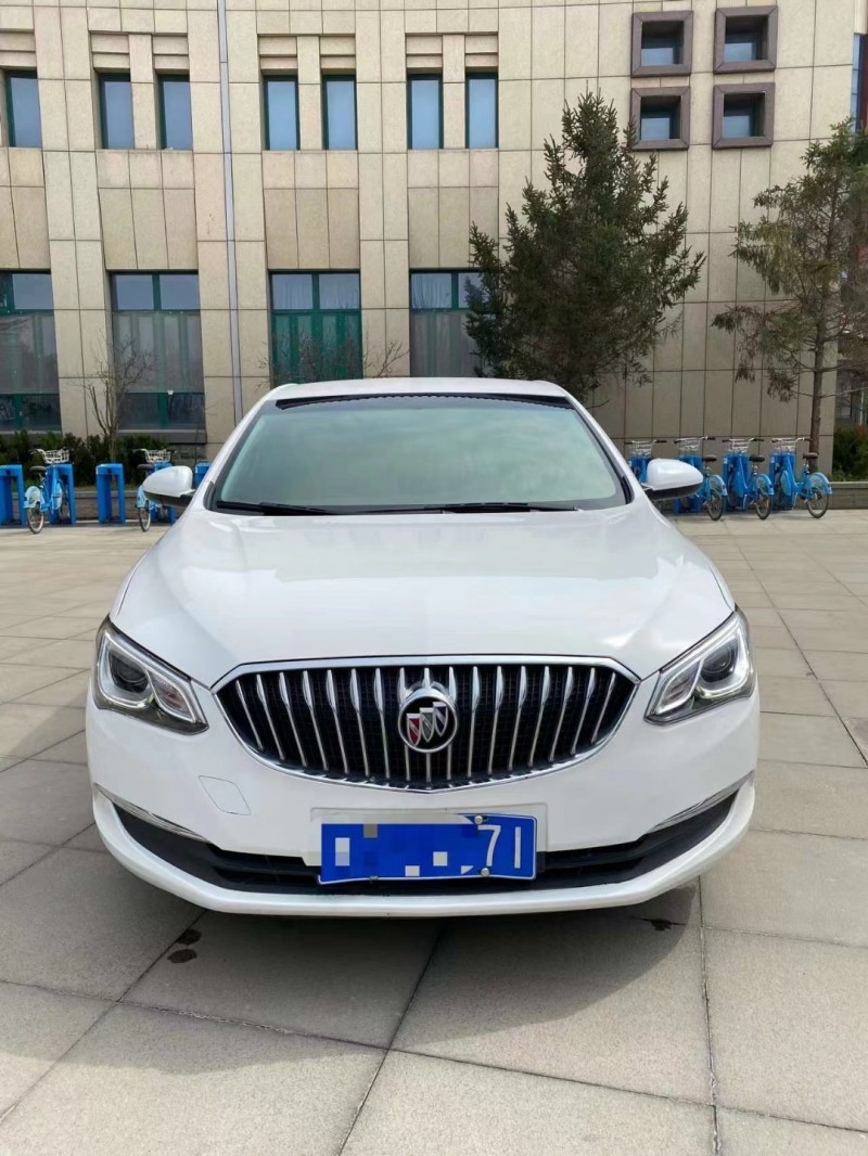 18年别克英朗轿车