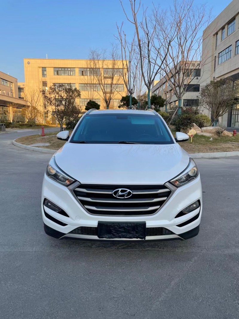 18年现代途胜suv