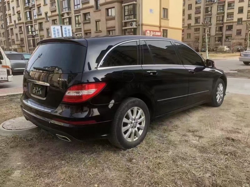 14年奔驰r轿车已售