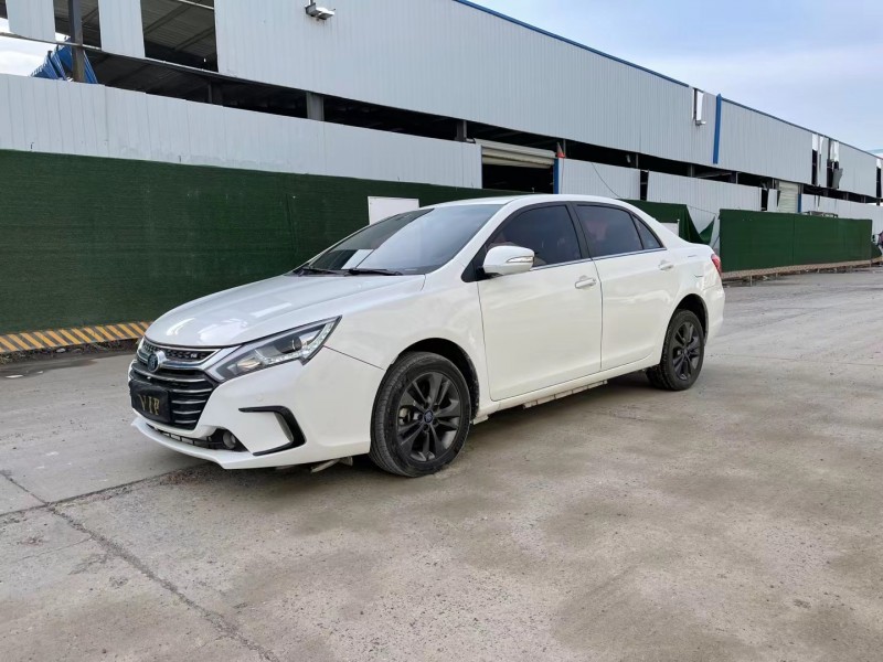 18年比亚迪秦轿车已售