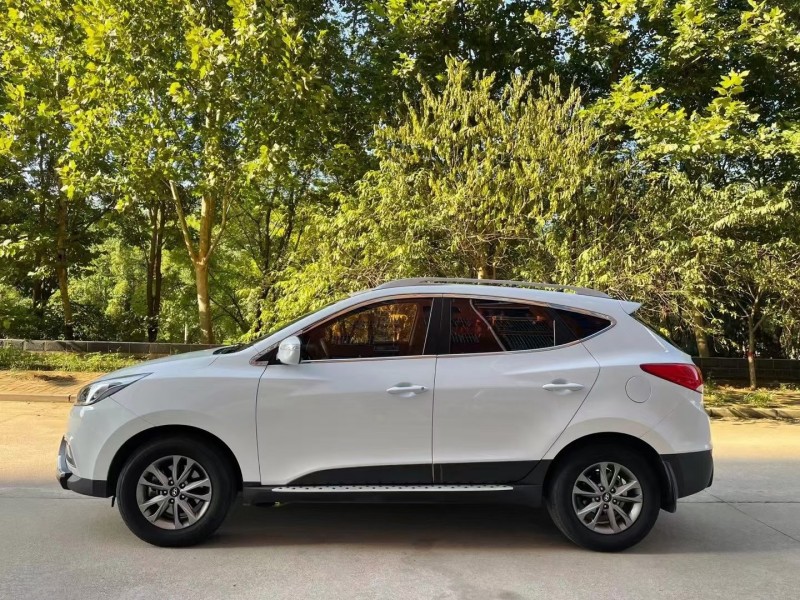 16年现代ix35轿车已售