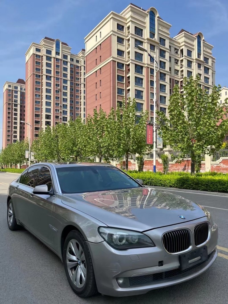 10年宝马7系轿车在售