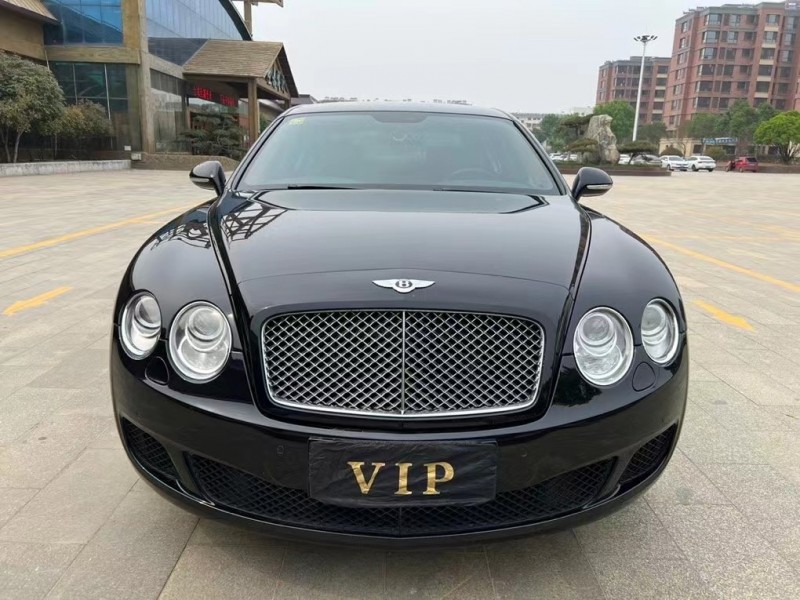 13年宾利飞驰轿车