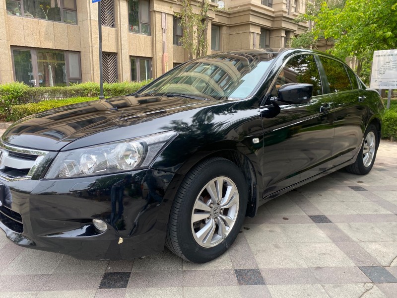 10年本田雅阁轿车在售