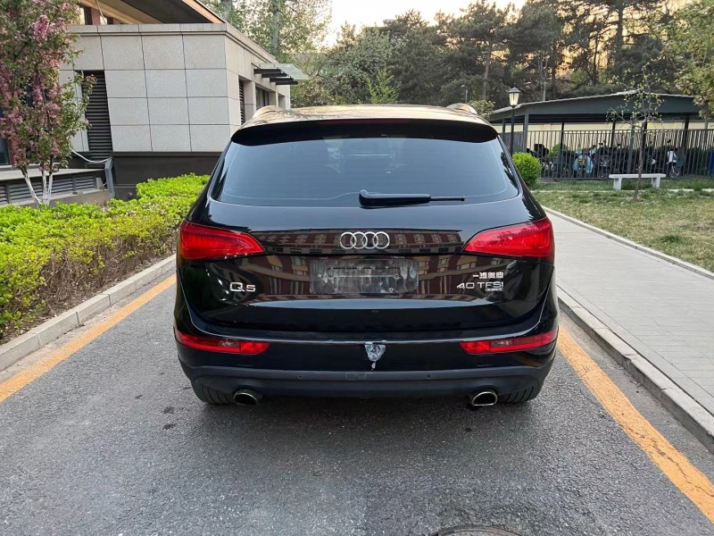 13年奥迪q5轿车在售