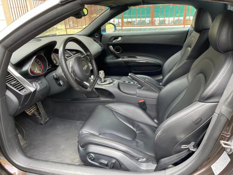 14年奥迪r8轿车在售