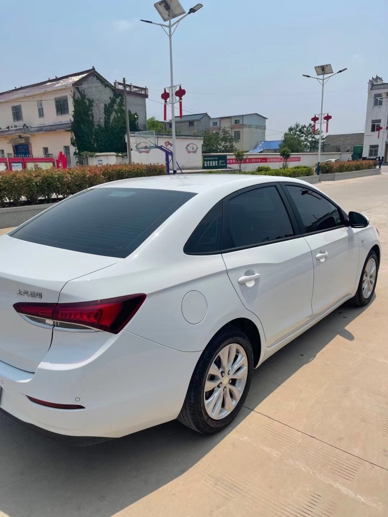 21年别克英朗轿车在售