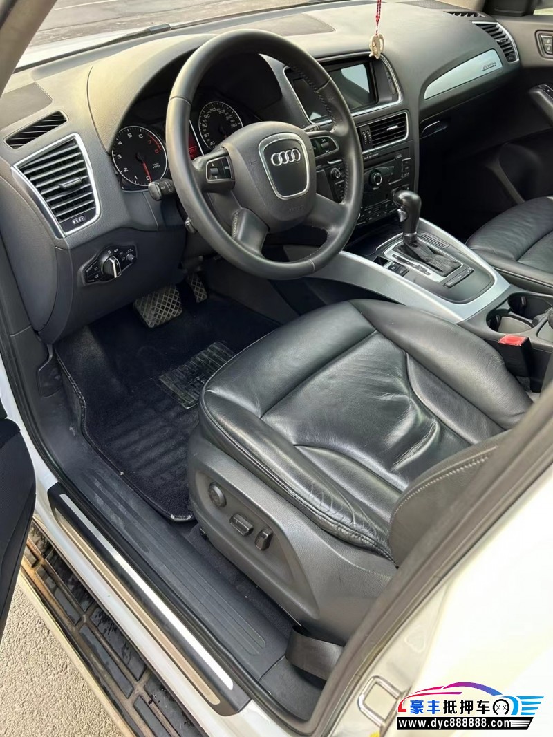 12年奥迪q5轿车抵押车出售