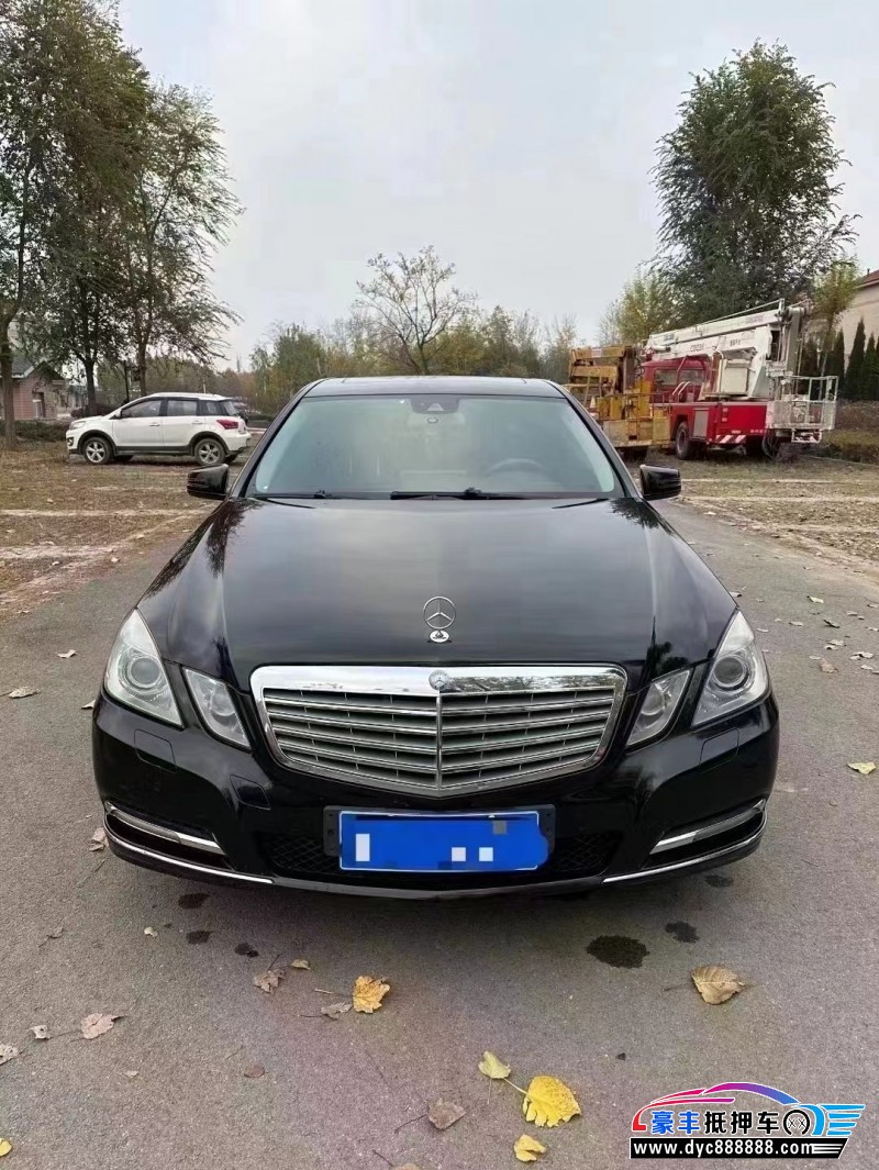 12年奔驰e轿车抵押车出售