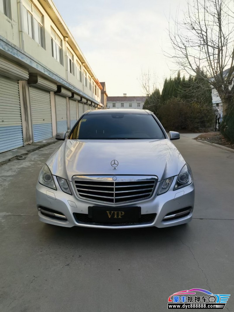 12年奔驰e级轿车抵押车出售