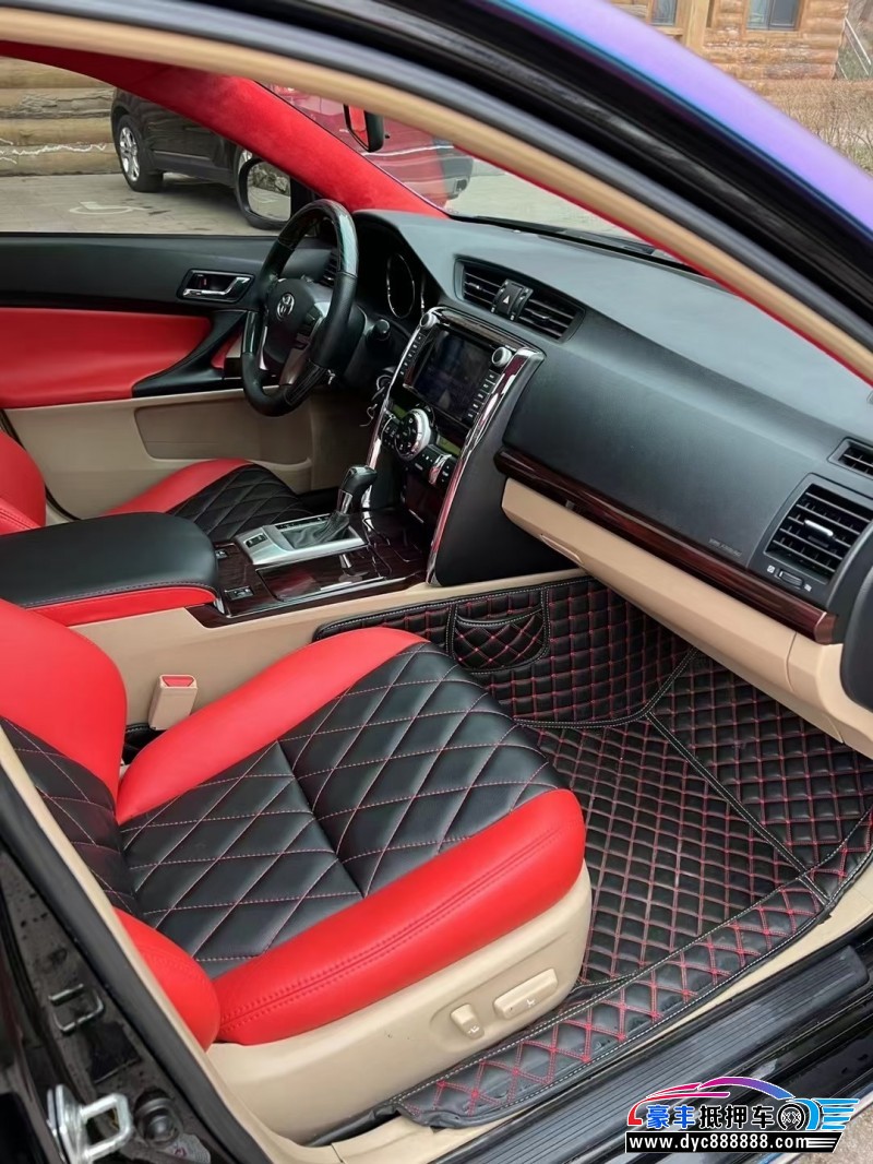 13年丰田锐志轿车抵押车出售