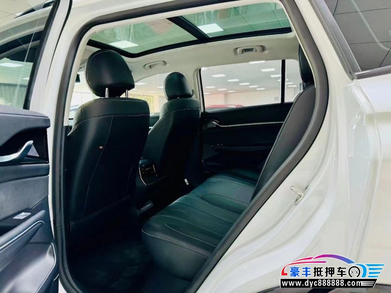 22年荣威RX5轿车抵押车出售
