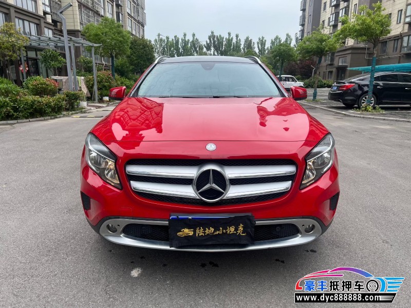 16年奔驰GLA轿车